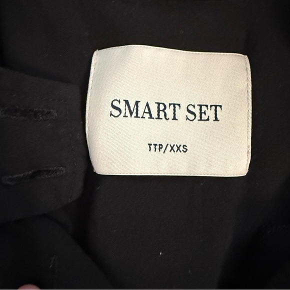 Smart Set Black Button & Cinch Waist Tie Front Sleeveless Lightweight Shirt Top - Picture 5 of 12